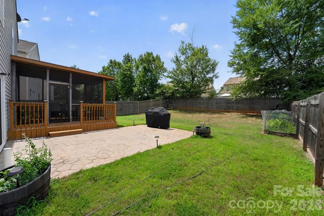 6937 Savannah Springs Drive, Charlotte, NC 28269