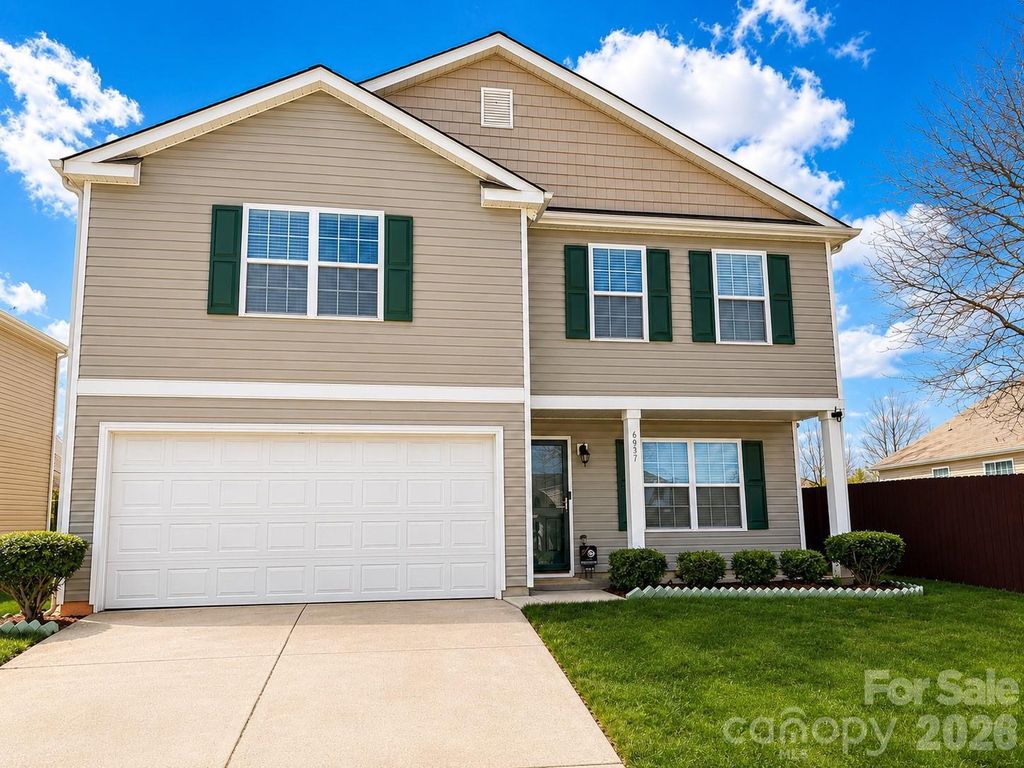 6937 Savannah Springs Drive, Charlotte, NC 28269