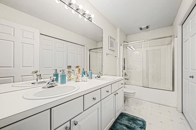 6424 Enchanted Drive, Ypsilanti Twp, MI 48197