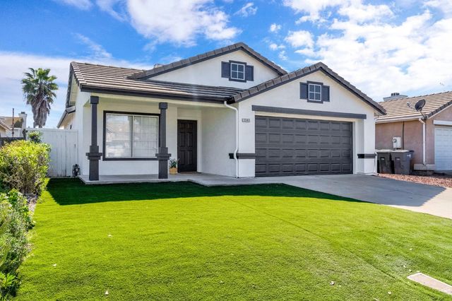 5545 W Norwich Avenue, Fresno, CA 93722