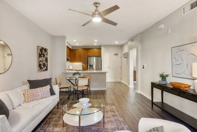 629 Traction Avenue 312, Los Angeles, CA 90013