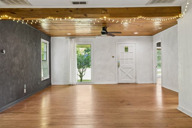 2021 Rosebud Drive, Irving, TX 75060