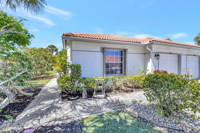 8421 Logia Circle, Boynton Beach, FL 33472