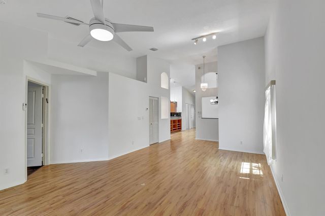 8421 Logia Circle, Boynton Beach, FL 33472