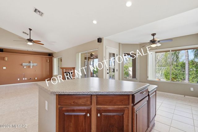 10845 N Eagle Eye Place, Oro Valley, AZ 85737