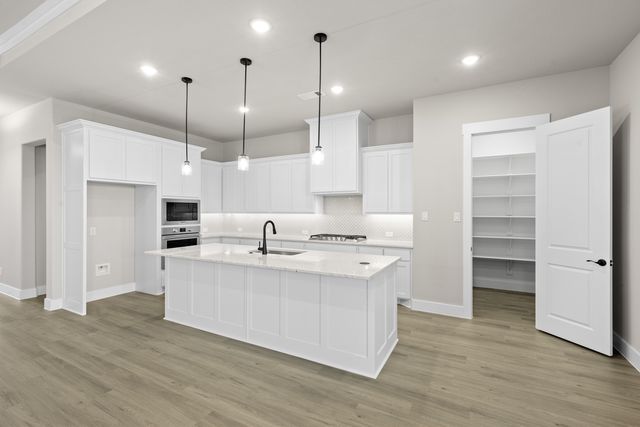 217 Ravenna Boulevard, Justin, TX 76247