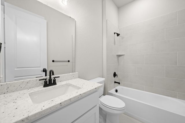 217 Ravenna Boulevard, Justin, TX 76247