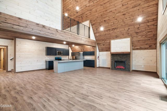 515 Tatum Rose Way Way, Sevierville, TN 37876
