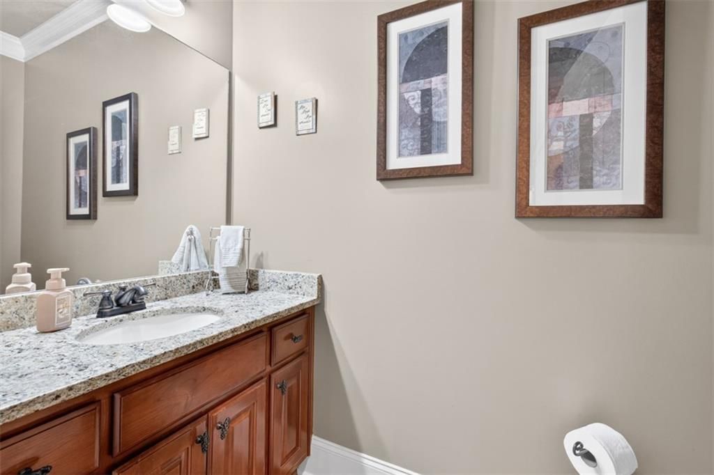 Image 11 of property listing at 4259 Sierra Creek Drive, Hoschton, GA 30548