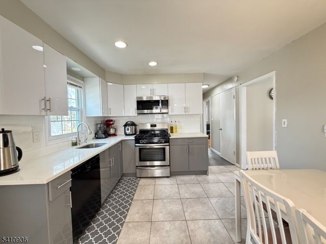 36 Cumberland Ave, Verona Twp., NJ 07044