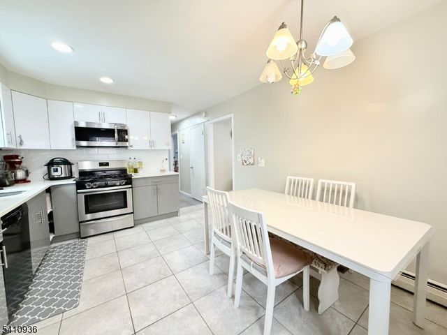 36 Cumberland Ave, Verona Twp., NJ 07044