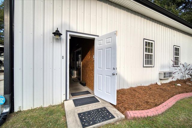 3687 Princess Pond Road, Summerton, SC 29148