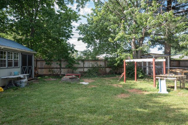 250 Lynnwood Drive, Versailles, KY 40383