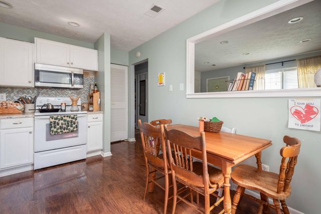 250 Lynnwood Drive, Versailles, KY 40383