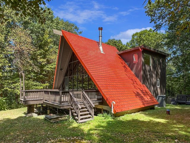 301 Bell Street, Middletown, CT 06457