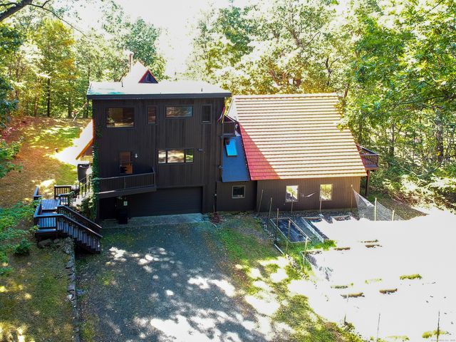 301 Bell Street, Middletown, CT 06457
