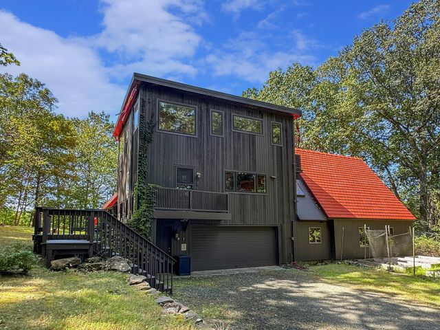 301 Bell Street, Middletown, CT 06457