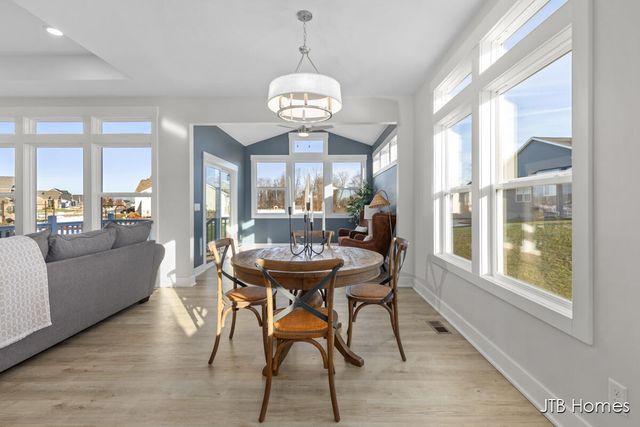 7603 Brook Villa Court 17, Allendale Twp, MI 49401