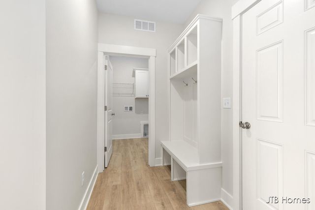 7603 Brook Villa Court 17, Allendale Twp, MI 49401