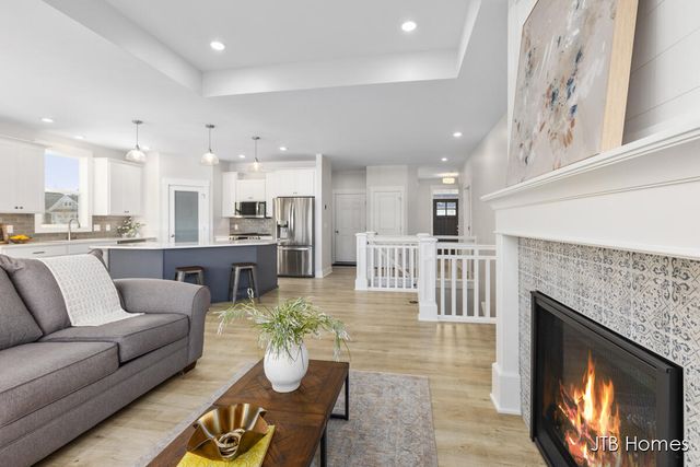 7603 Brook Villa Court 17, Allendale Twp, MI 49401