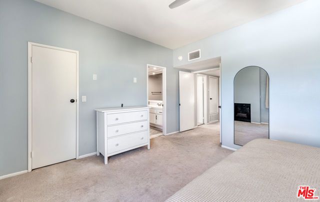4247 Freedom Drive 502, Calabasas, CA 91302