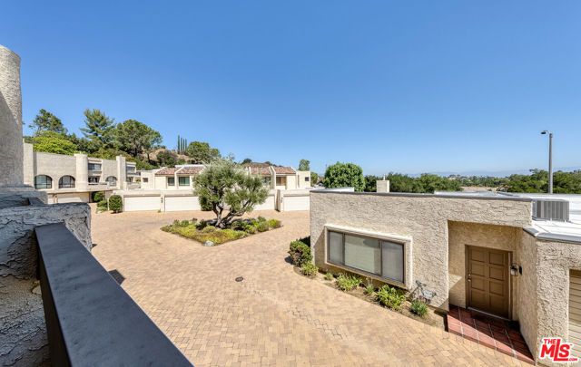 4247 Freedom Drive 502, Calabasas, CA 91302