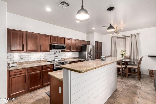 16988 W WINDERMERE Way, Surprise, AZ 85374