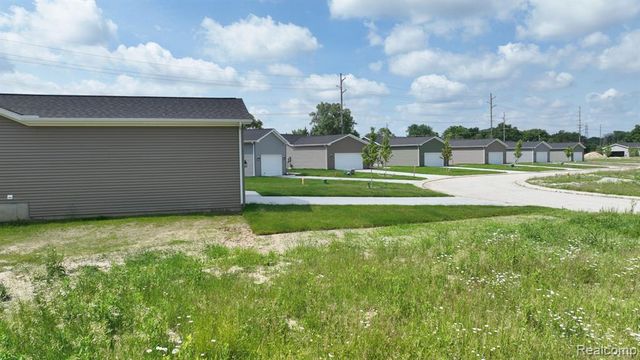 4444 Maple Leaf Trail, Flint, MI 48506