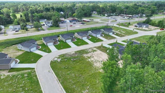 4444 Maple Leaf Trail, Flint, MI 48506