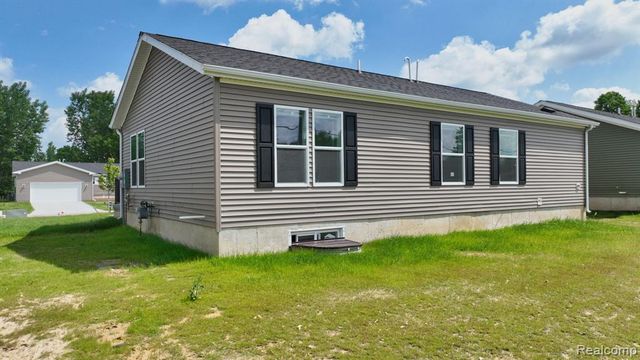 4444 Maple Leaf Trail, Flint, MI 48506