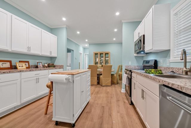 520 Fishing Creek Drive, Edisto Island, SC 29438