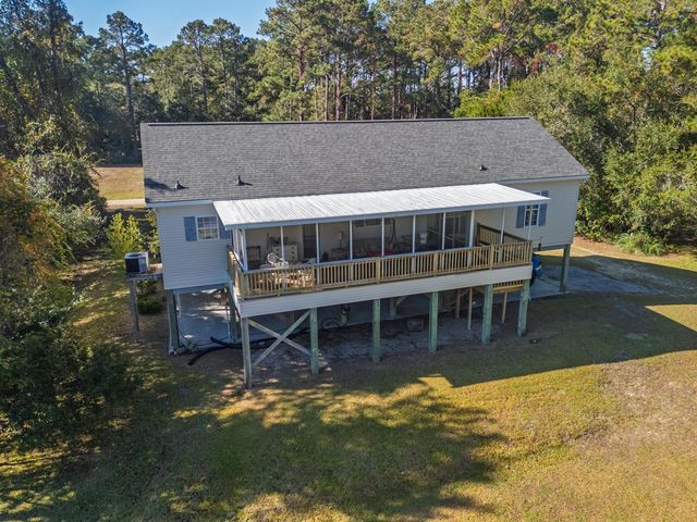 520 Fishing Creek Drive, Edisto Island, SC 29438