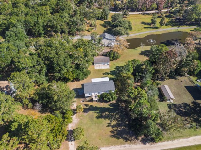 520 Fishing Creek Drive, Edisto Island, SC 29438
