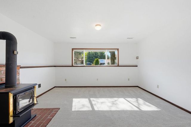 7621 N Dakota St, Spokane, WA 99208