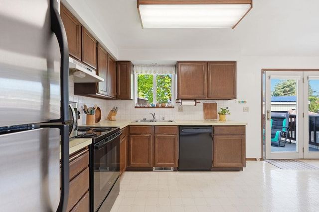 7621 N Dakota St, Spokane, WA 99208