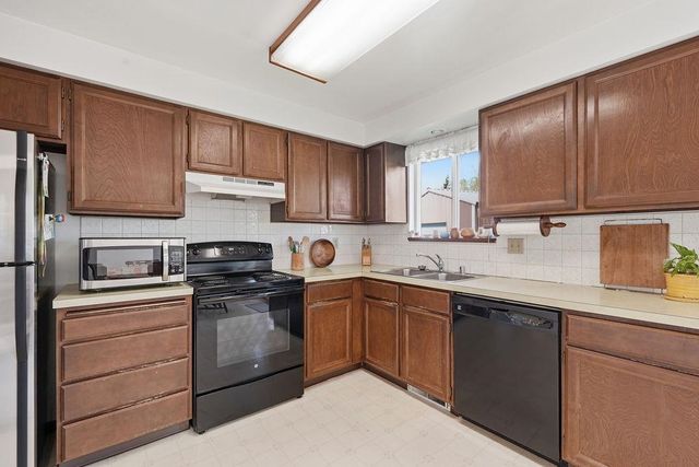 7621 N Dakota St, Spokane, WA 99208
