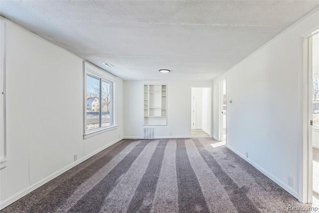 5697 Venice Road, Newport, MI 48166