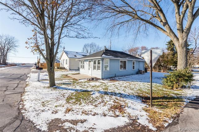 5697 Venice Road, Newport, MI 48166