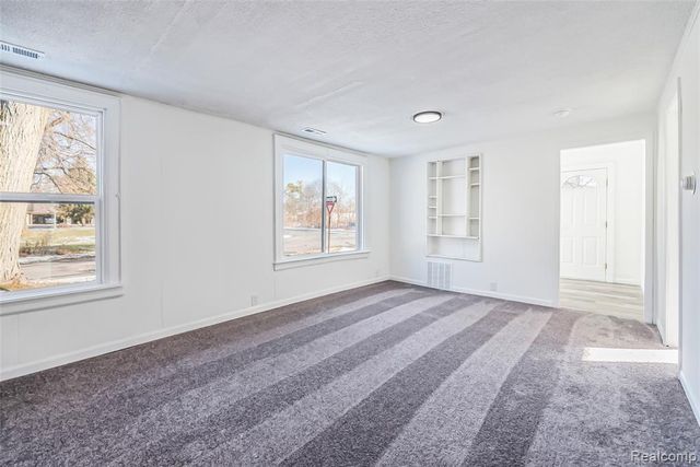 5697 Venice Road, Newport, MI 48166