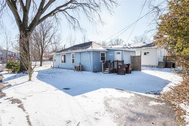 5697 Venice Road, Newport, MI 48166