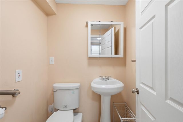 37 Princeton St, Danvers, MA 01923