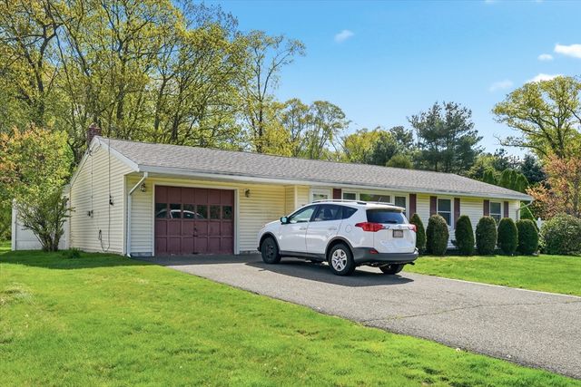 37 Princeton St, Danvers, MA 01923