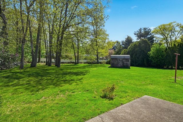 37 Princeton St, Danvers, MA 01923