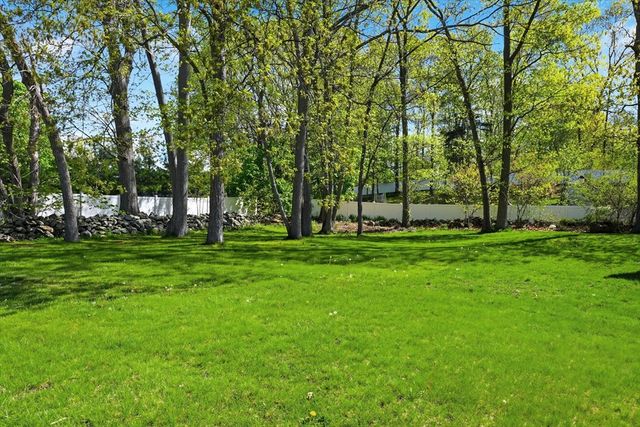 37 Princeton St, Danvers, MA 01923