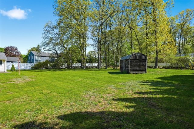 37 Princeton St, Danvers, MA 01923