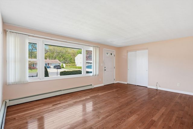 37 Princeton St, Danvers, MA 01923