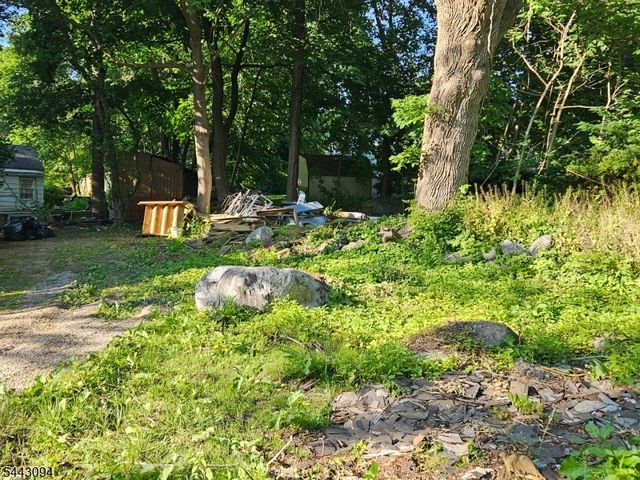 43 E Shore Trl, Hardyston Twp., NJ 07460