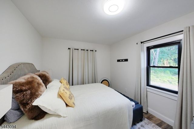 43 E Shore Trl, Hardyston Twp., NJ 07460