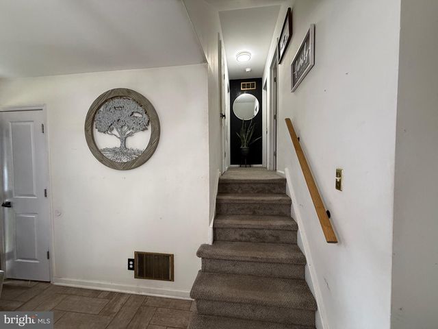 1270 KATHY LN, Newfield, NJ 08344
