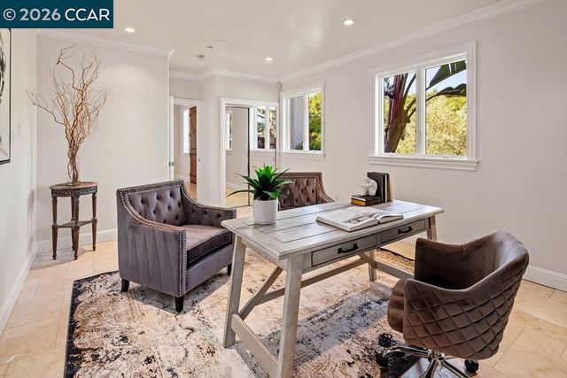 128 Oak Rd, Orinda, CA 94563